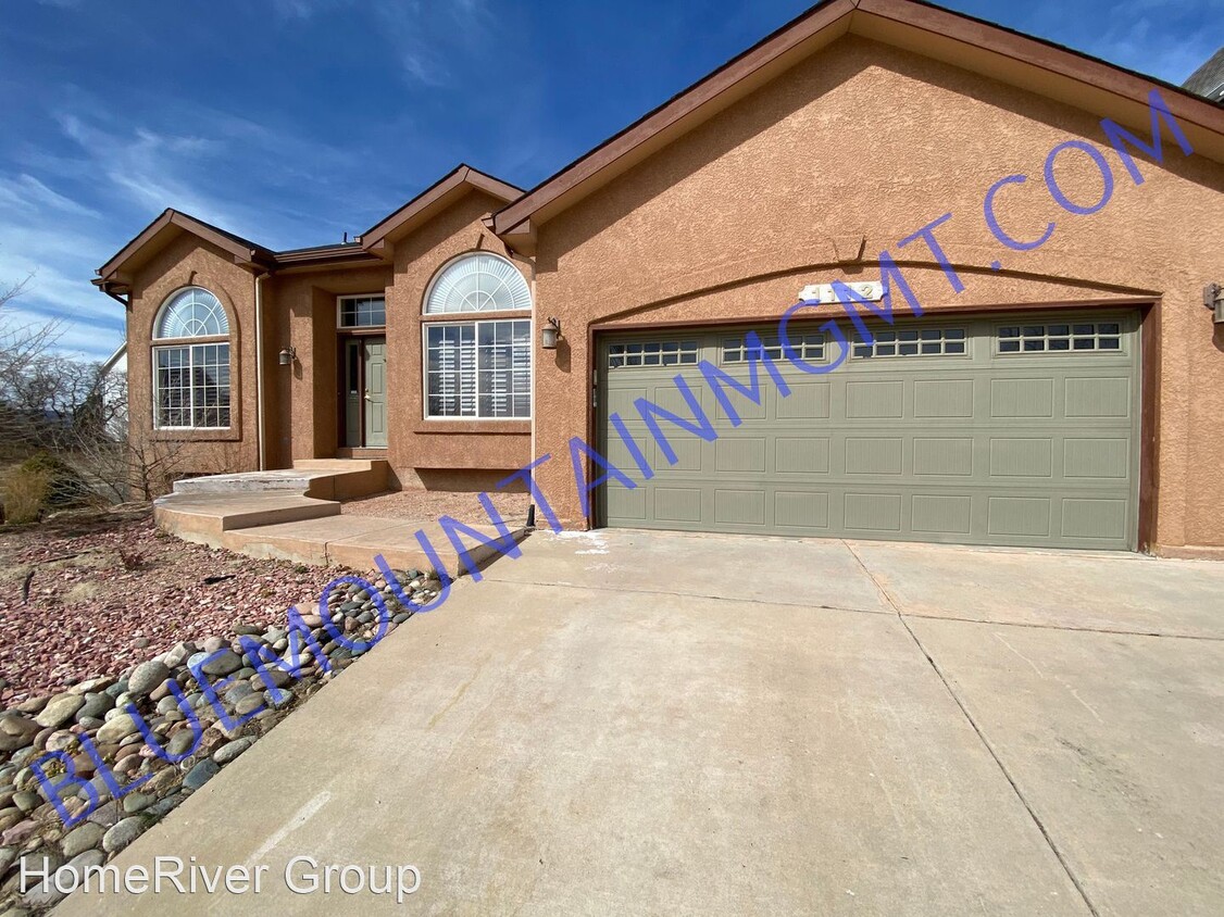 Foto principal - 5 br, 4.5 bath House - 1112 Meadow Oaks Drive