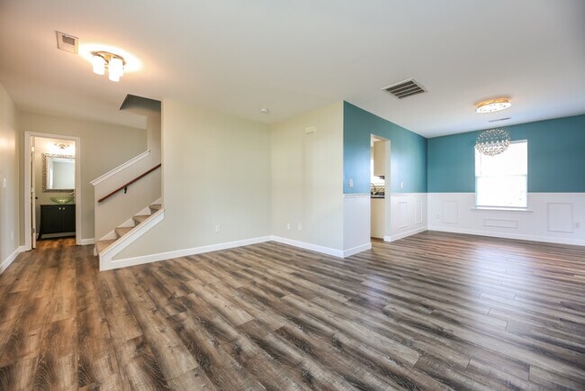 Foto del edificio - 410 Revis Creek Ct