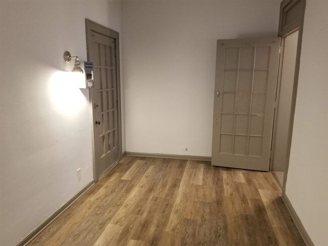Foto del edificio - 571 E Rich St