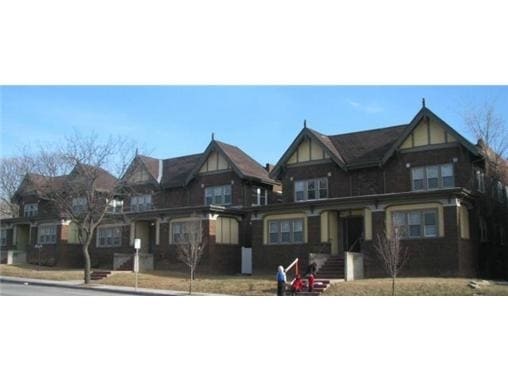 Building Photo - Troostwood Townhomes