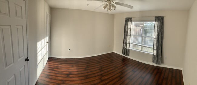 Foto del edificio - 10961 BURNT MILL Rd