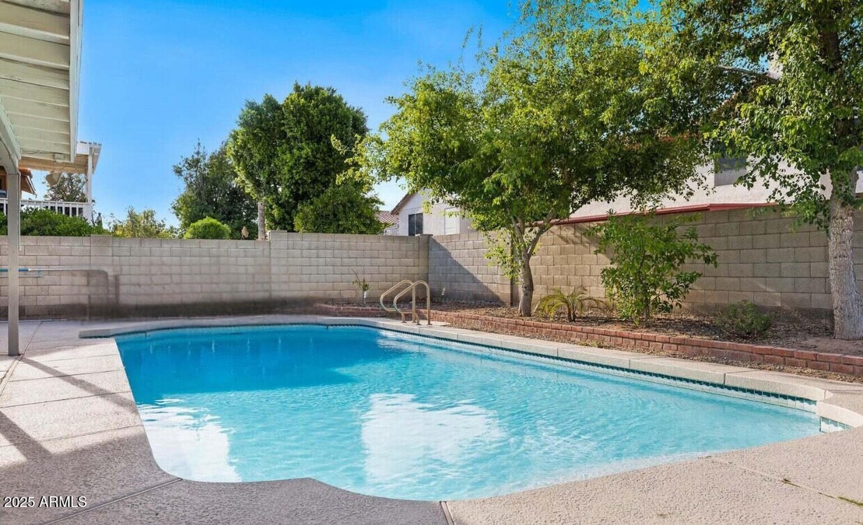 Foto principal - 7126 W Corrine Dr