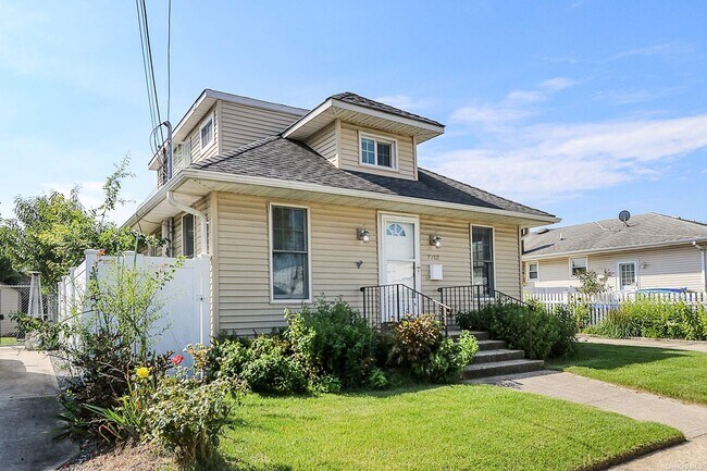 Foto del edificio - 2712 Wilson Ave