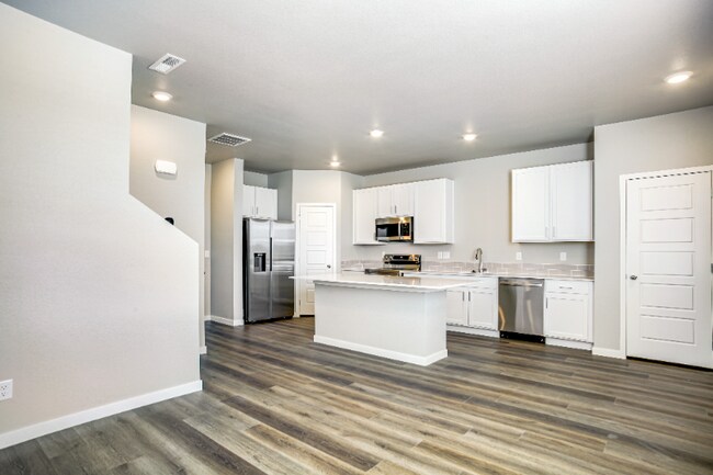 Foto del edificio - 337 Molinar St