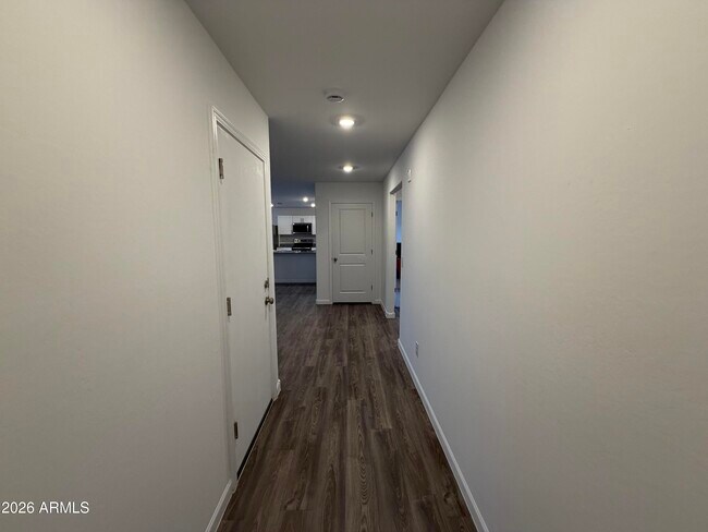 Building Photo - 1448 E Peggy Dr