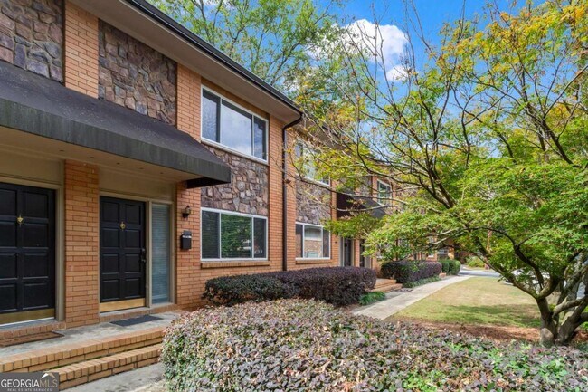 Foto del edificio - 120 Biscayne Dr NW