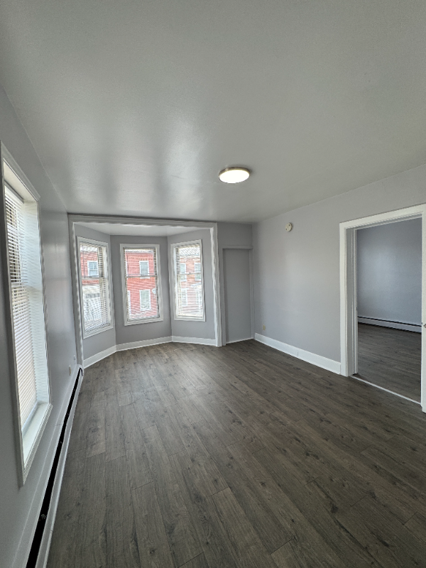 Building Photo - 34 N Earl St