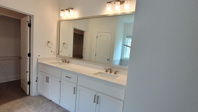 Foto del edificio - 3 bedroom home Plus office in Baton Rouge