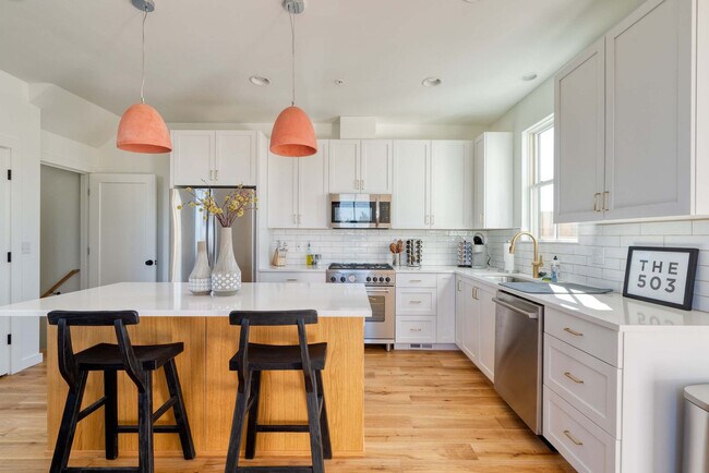 Foto del edificio - 520 NE 56th Ave