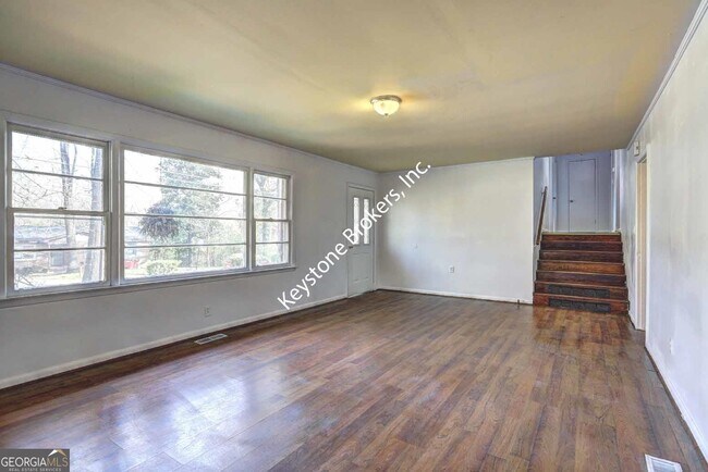 Foto del edificio - 4455 Fairfax Dr