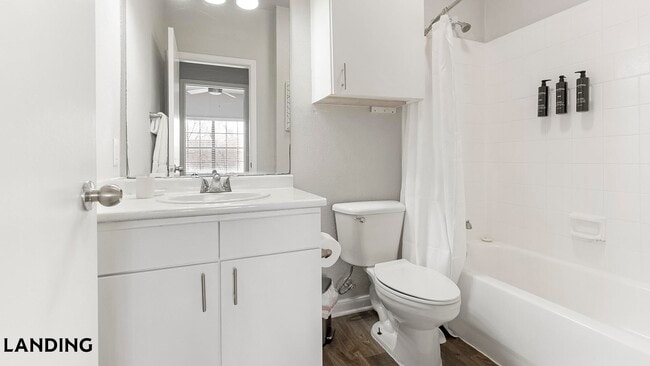 Building Photo - 9835 Fredericksburg Rd