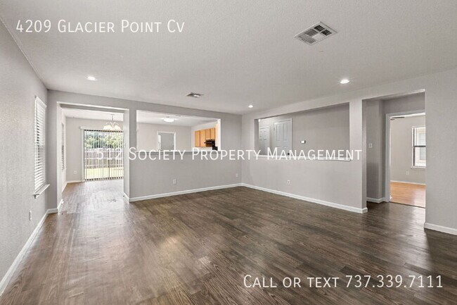 Foto del edificio - 4209 Glacier Point Cove