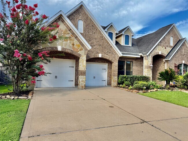 Foto del edificio - 6223 Duke Trail Ln
