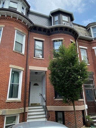 Primary Photo - 39 Delle Ave