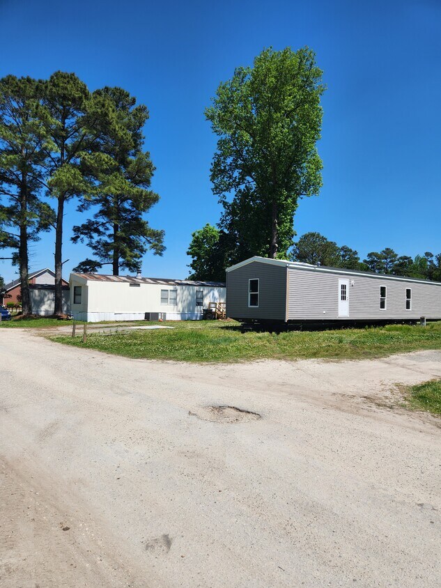 Foto del edificio - 109 Grace Park Ln