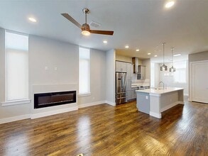 Building Photo - 13228 Bee St