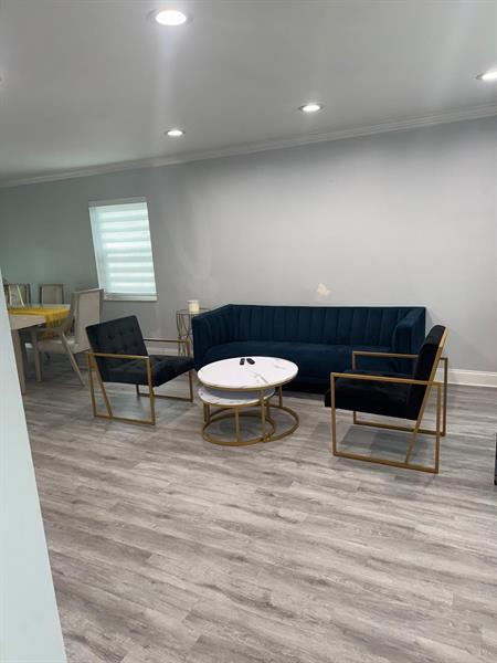 Foto del edificio - 9511 Hudson St