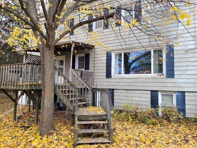 Vista posterior - S83W20729 Janesville Rd