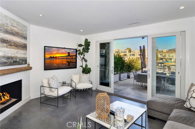 Building Photo - 3861 Aruba Cir