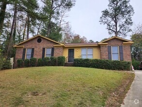 Building Photo - 4 Dogwood Ct