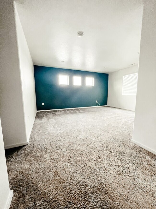 Foto del edificio - 645 E 35th Ave