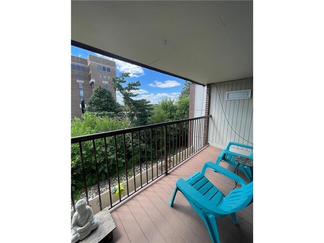 Foto del edificio - 4860 Park Commons Dr