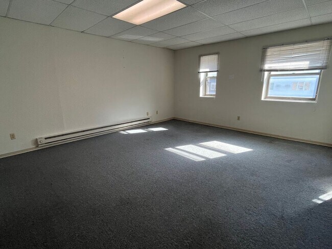 Building Photo - 1 Bed 1 Bath Downtown Watertown!