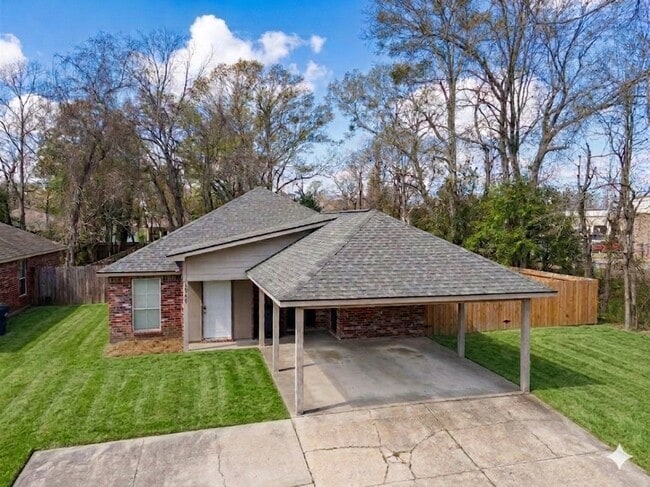 Building Photo - 1348 Harwich Dr
