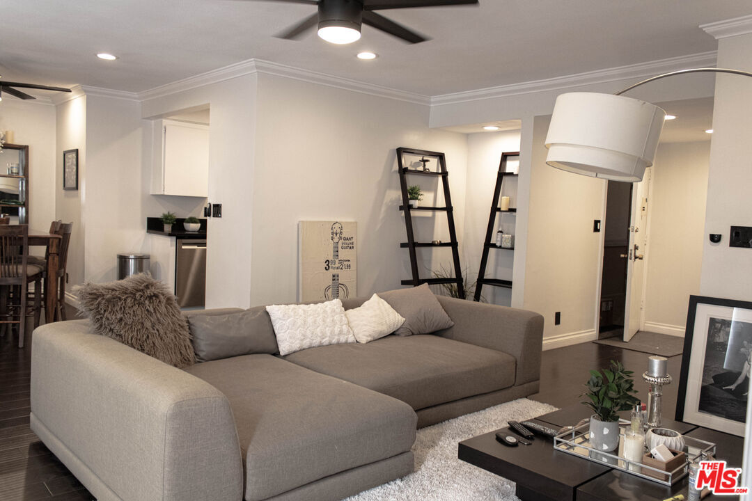 Foto principal - 5651 Windsor Way