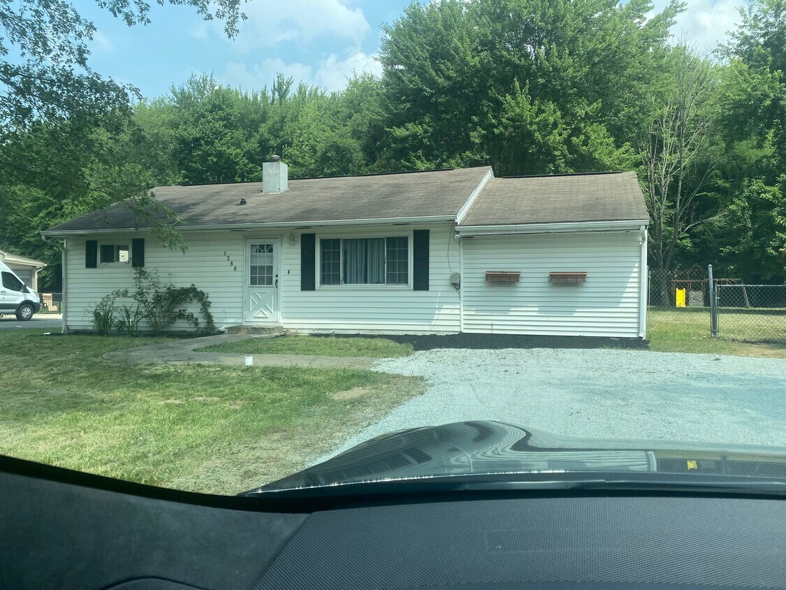 Foto del edificio - 1580 Woodville Pike