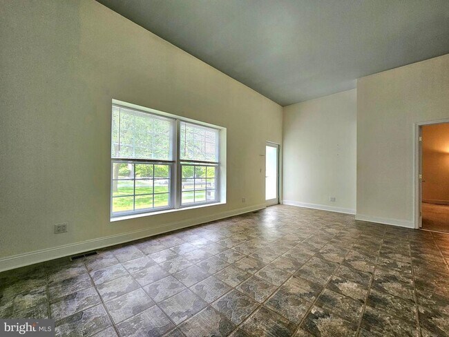 Foto del edificio - 317 Adahi Rd SE