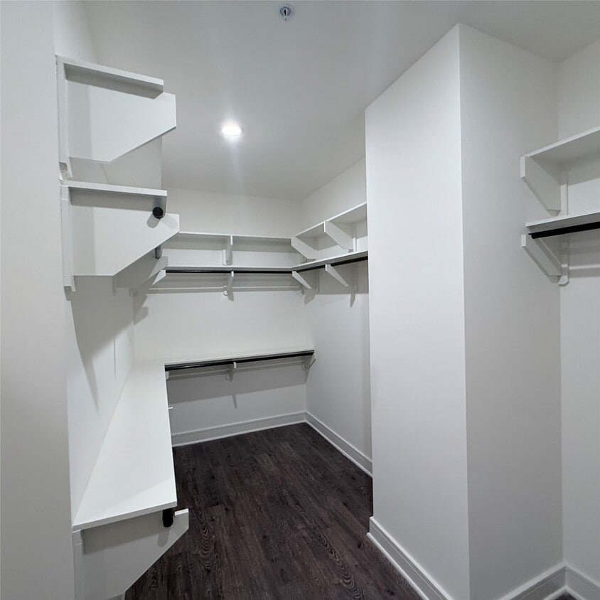 Building Photo - 2525 Turtle Creek Blvd