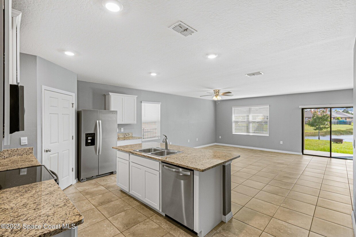 Foto principal - 3743 Coachman Ln SE