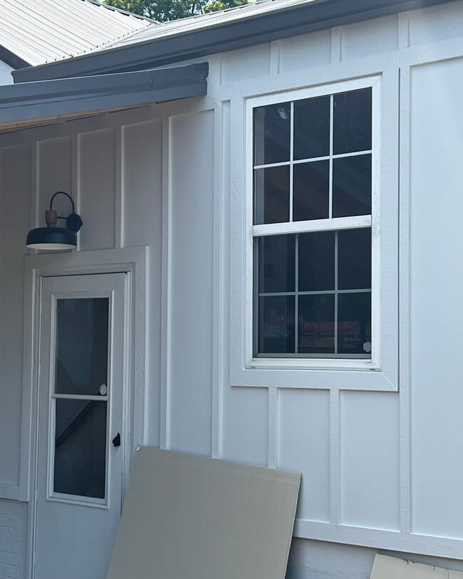 Building Photo - 2913 Hackman St