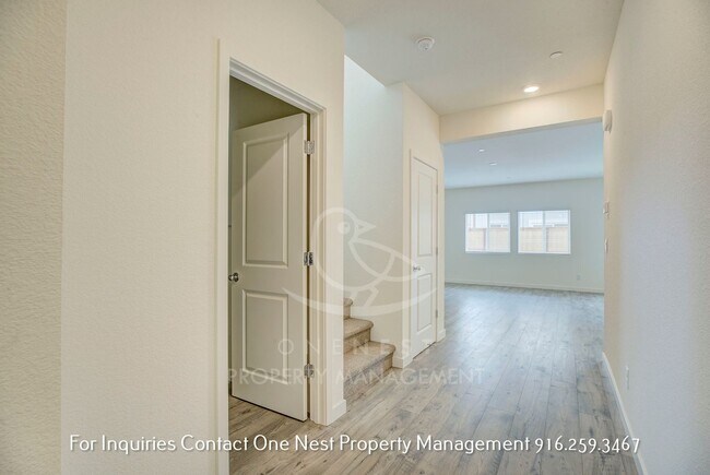 Foto del edificio - Modern Luxury in West Lincoln's Independen...