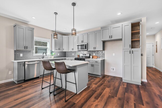 Kitchen - 86 Maury St