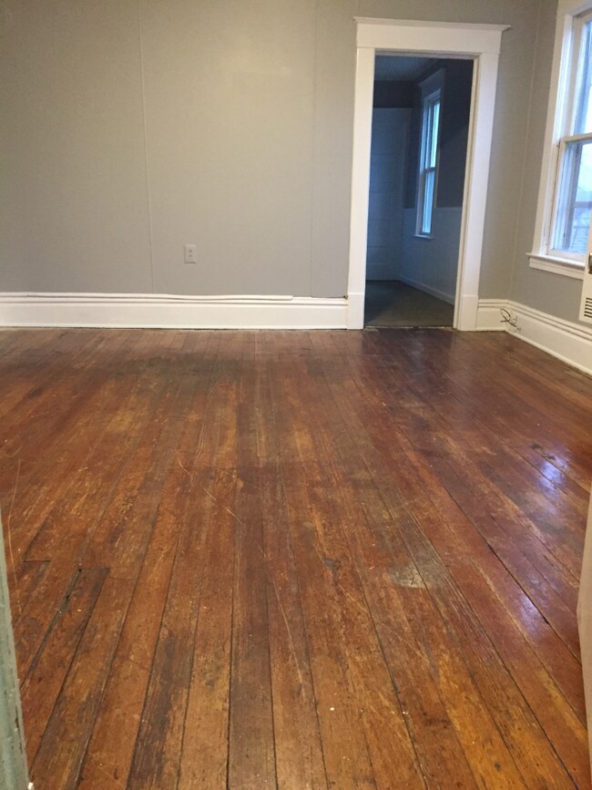 Foto del edificio - 1324 Hamilton Ave NW