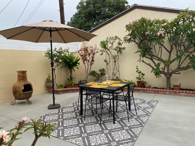 Private Patio - 5508 W 138th Plz