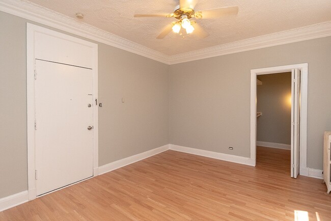 Building Photo - 3834 N Fremont St
