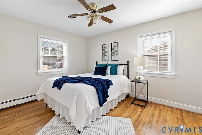 Foto del edificio - 8276 Franklin Ln