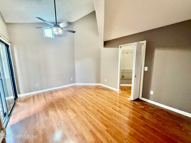 Building Photo - 1165 Fromage Cir E