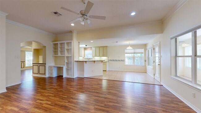 Building Photo - 327 Bernburg Ln
