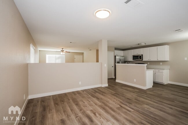 Building Photo - 2704 Exulted Valley Ave