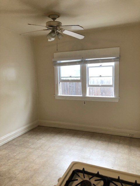 Building Photo - Beautiful Unit Near Orange Circle!