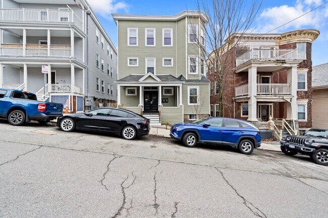 Foto del edificio - 41 Parker Hill Ave