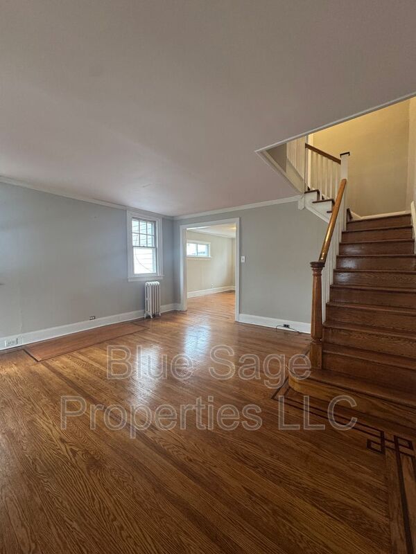 Foto del edificio - 124 N Pennock Ave