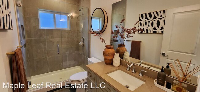 Building Photo - 5 br, 3 bath House - 6714 228th St SW