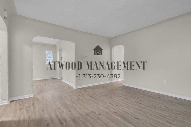 Building Photo - This beautifully updated 2-bedroom, 1-bath single-family home is ready for move-in!