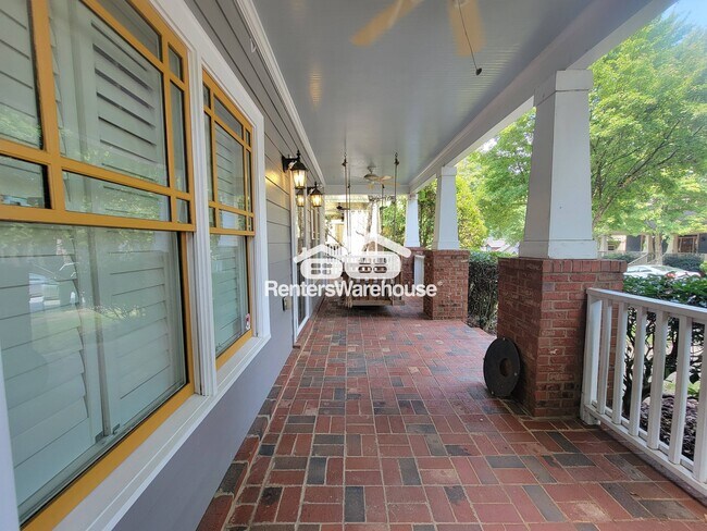 Building Photo - 1357 Benteen Park Dr SE
