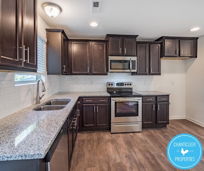 Foto del edificio - 3332 Ivy Wood Ln